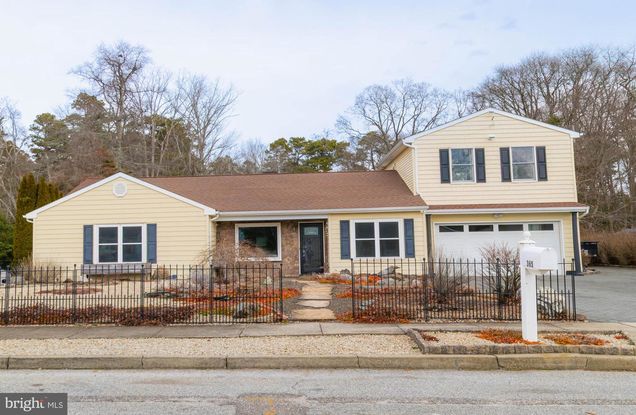 365 Heritage Way TUCKERTON, NJ House Active - Photo 1 of 47. Opens carousel modal