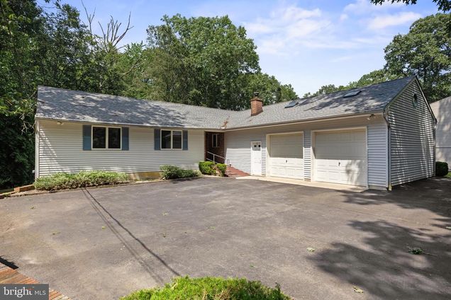 51 Oak Lane
