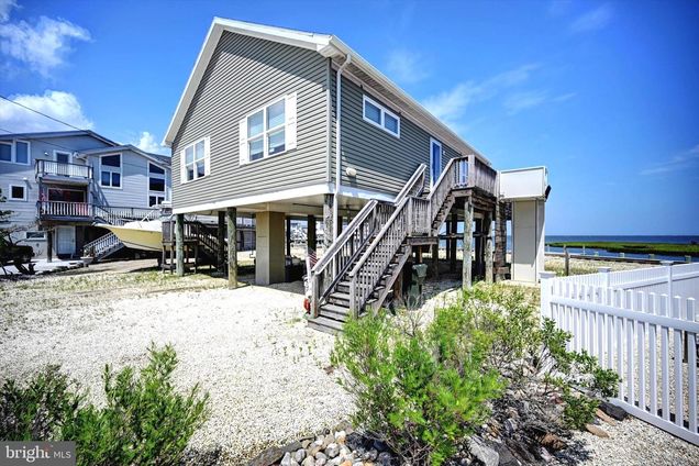 163 Flamingo Road TUCKERTON, NJ House Active - Photo 1 of 48. Opens carousel modal
