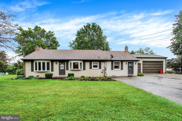 1239 Pine Run Road ABBOTTSTOWN, PA House Sold - Photo 1 of 28. Opens carousel modal