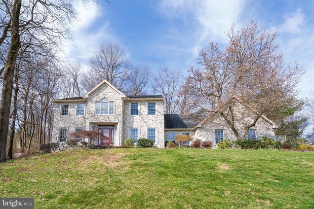 14 Forest View Drive WERNERSVILLE, PA House Sold - Photo 1 of 60. Opens carousel modal