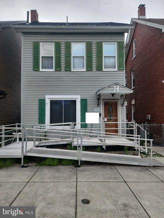 1042 2nd Avenue ALTOONA, PA House Active - Photo 1 of 10. Opens carousel modal