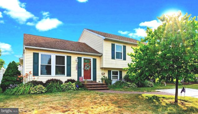 417 Federal Lane MORRISVILLE, PA House Sold - Photo 1 of 29. Opens carousel modal