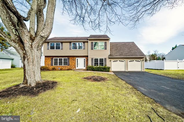 370 Emerald Drive YARDLEY, PA House Sold - Photo 1 of 50. Opens carousel modal