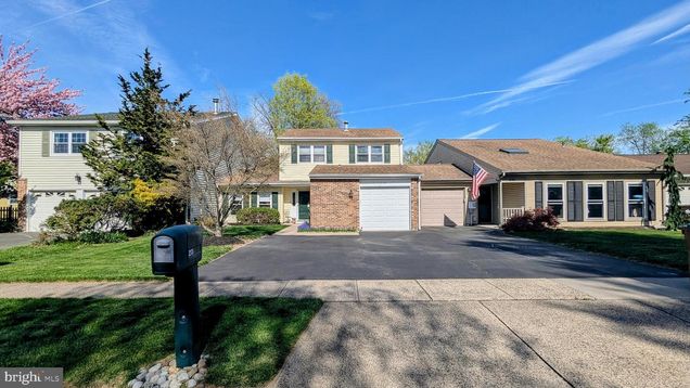 213 Hidden Valley Lane NEWTOWN, PA Townhouse Sold - Photo 1 of 33. Opens carousel modal