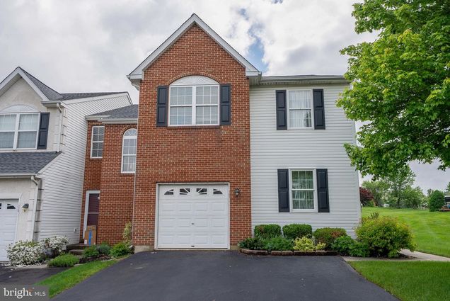 131 Hampshire Drive SELLERSVILLE, PA Townhouse Sold - Photo 1 of 8. Opens carousel modal