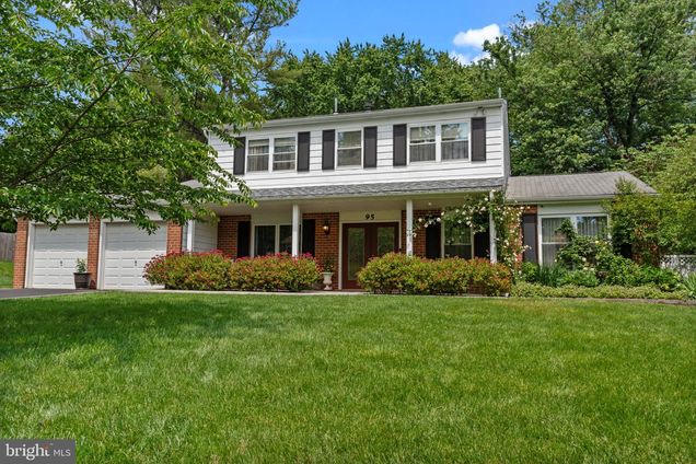 95 Meadowfield Drive SOUTHAMPTON, PA House Sold - Photo 1 of 39. Opens carousel modal