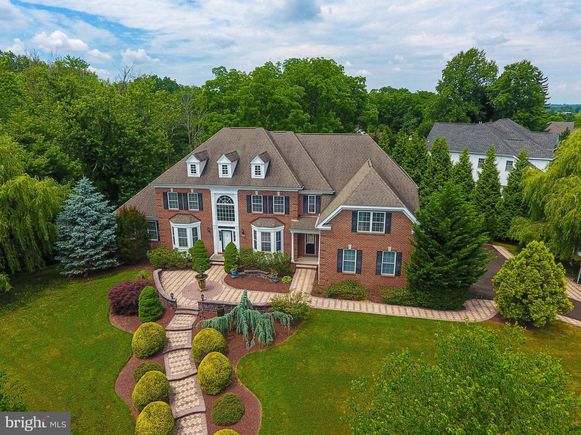 223 Cecelia Acres Drive