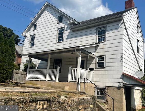 3070 Springtown Road HELLERTOWN, PA Townhouse Active - Photo 1 of 35. Opens carousel modal