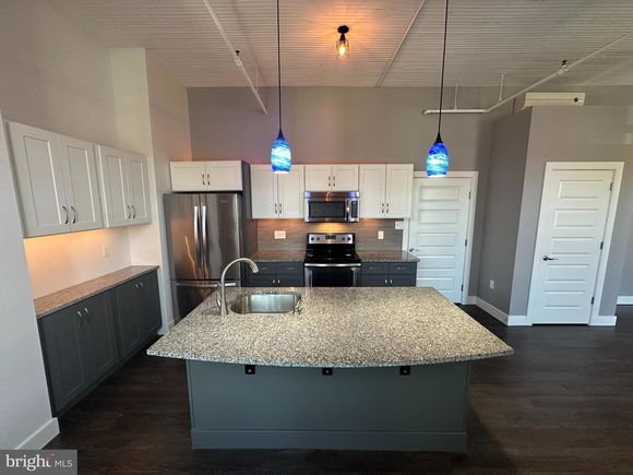 Draper - 820 W Market Street Unit 2A PERKASIE, PA Apartment Active - Photo 1 of 31. Opens carousel modal
