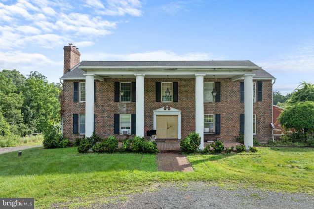 32 Municipal Road