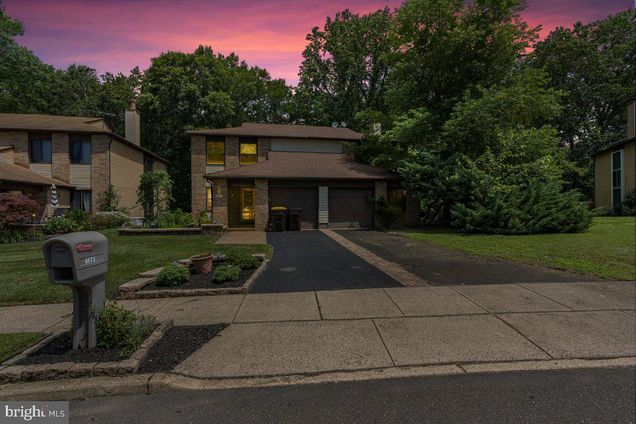 6569 Senator Lane