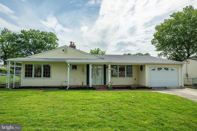 32 Gaping Rock Road