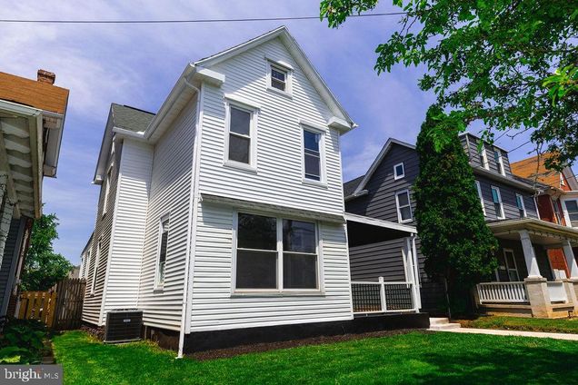 725 Hummel Avenue LEMOYNE, PA House Sold - Photo 1 of 28. Opens carousel modal