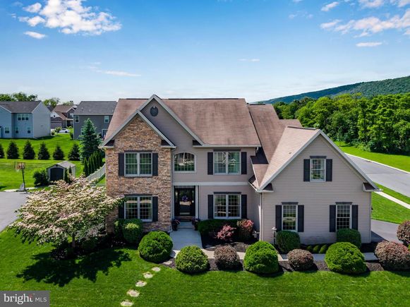 2340 Greenbriar Lane ENOLA, PA House Sold - Photo 1 of 55. Opens carousel modal