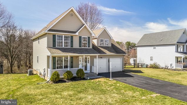322 S Brookside Drive OXFORD, PA House Sold - Photo 1 of 34. Opens carousel modal