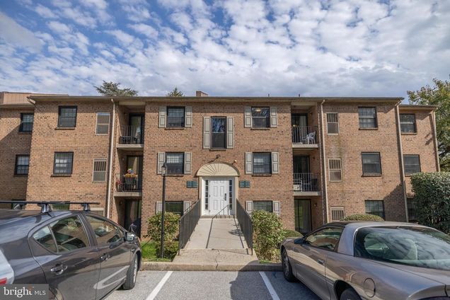 3101 Valley Drive WEST CHESTER, PA Apartment Active - Photo 1 of 17. Opens carousel modal