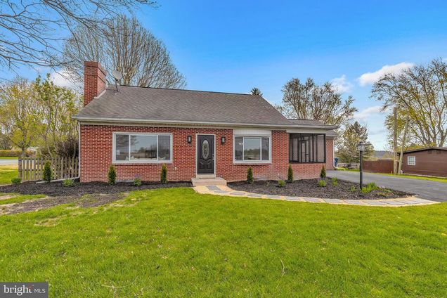 32 Hershey Lane PARKESBURG, PA House Sold - Photo 1 of 27. Opens carousel modal