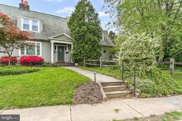 216 E Mount Vernon Street OXFORD, PA Townhouse Sold - Photo 1 of 37. Opens carousel modal