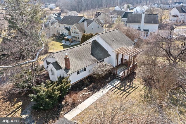 12 Smith Farm Lane PARKESBURG, PA House Active - Photo 1 of 15. Opens carousel modal