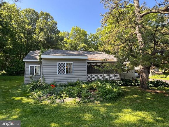 534 Icedale Road HONEY BROOK, PA House Active - Photo 1 of 36. Opens carousel modal
