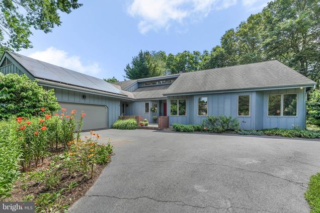 101 Mill Top Drive KENNETT SQUARE, PA House Active - Photo 1 of 47. Opens carousel modal