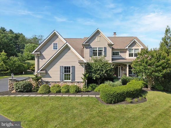 824 Forest Lane MALVERN, PA House Active - Photo 1 of 45. Opens carousel modal