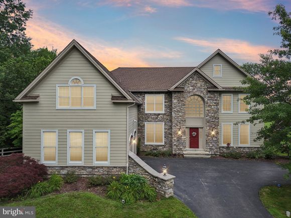 121 Palsgrove Way