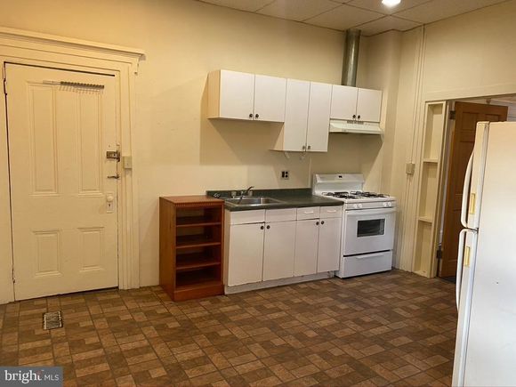 330 W Lincoln Highway Unit 1 COATESVILLE, PA Apartment Active - Photo 1 of 8. Opens carousel modal