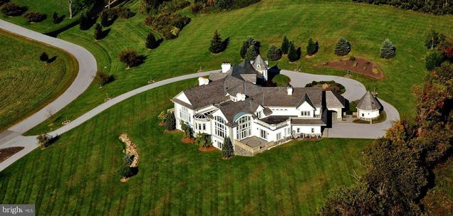 1342 Carolannes Way