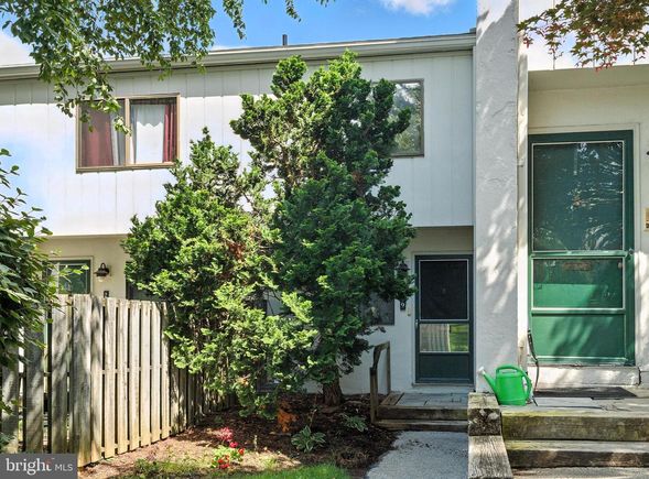 279 Summit House Unit 279