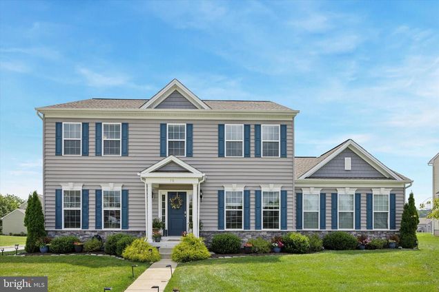 70 Livie Lane
