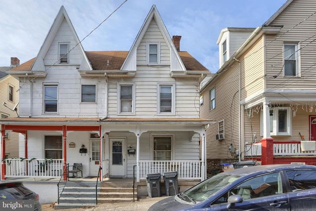 341 Locust Street STEELTON, PA Townhouse Sold - Photo 1 of 29. Opens carousel modal