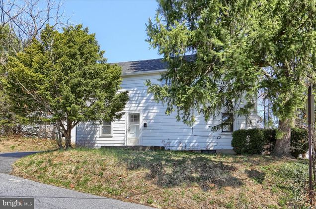 75 N 34th Street HARRISBURG, PA House Sold - Photo 1 of 28. Opens carousel modal