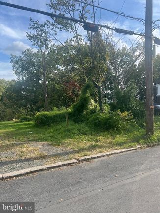 1201 Bailey Street HARRISBURG, PA Plot of land Active - Photo 1 of 1. Opens carousel modal