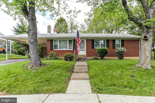 13 Suffolk Road HARRISBURG, PA House Sold - Photo 1 of 20. Opens carousel modal