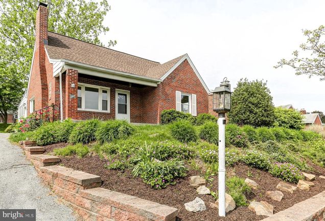 3208 Penbrook Avenue HARRISBURG, PA House Sold - Photo 1 of 30. Opens carousel modal