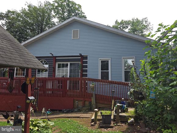 834 Oberlin Road MIDDLETOWN, PA Multifamily Active - Photo 1 of 23. Opens carousel modal