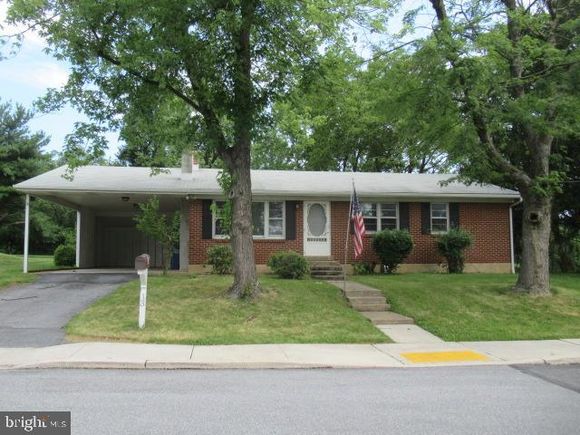 13 Suffolk Road HARRISBURG, PA House Active - Photo 1 of 13. Opens carousel modal