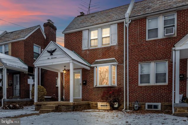917 Myra Avenue LANSDOWNE, PA Townhouse Sold - Photo 1 of 25. Opens carousel modal