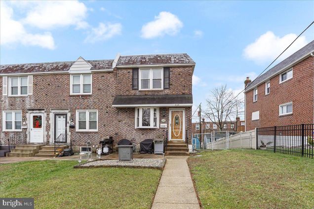 5169 Whitehall Drive CLIFTON HEIGHTS, PA Townhouse Sold - Photo 1 of 29. Opens carousel modal