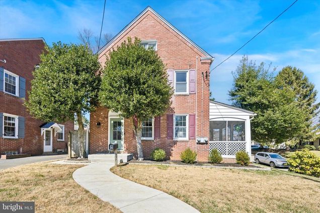 507 E Ridley Avenue RIDLEY PARK, PA House Sold - Photo 1 of 18. Opens carousel modal