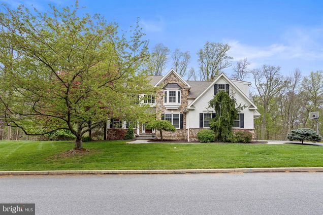 41 Beech Tree Drive GLEN MILLS, PA House Sold - Photo 1 of 86. Opens carousel modal