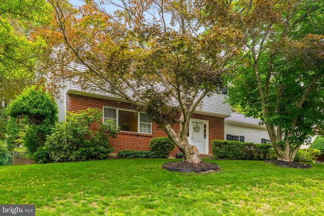 5 Mary Anne Drive
