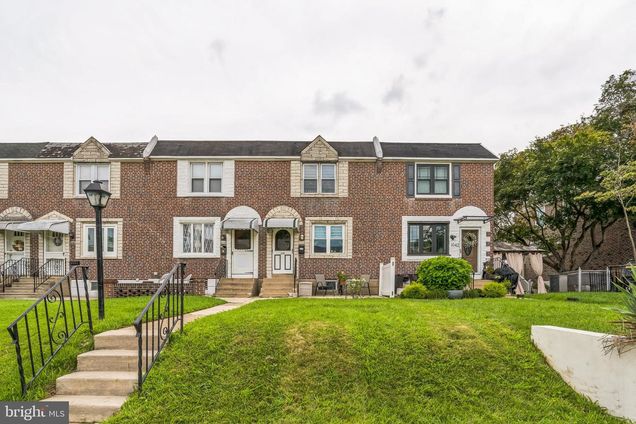 1040 Oakwood Drive