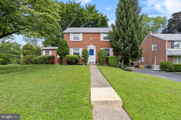 610 Prospect Road SPRINGFIELD, PA House Active - Photo 1 of 27. Opens carousel modal