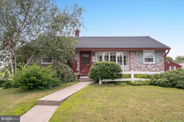 117 Vinsmith Avenue