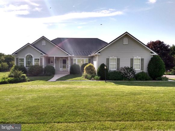 1372 Summerswood Drive SAINT THOMAS, PA House Sold - Photo 1 of 61. Opens carousel modal