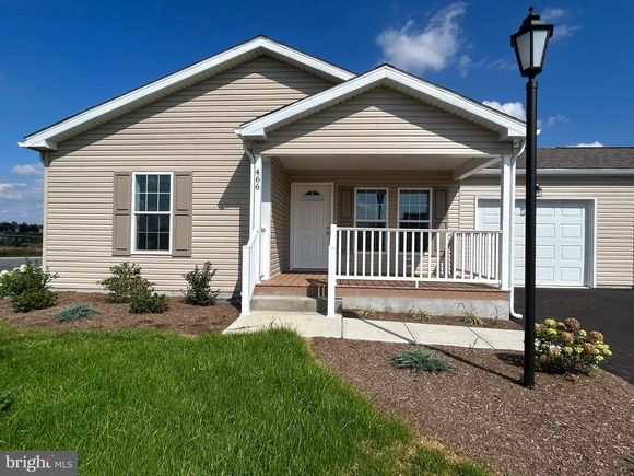466 Eastwood Lane
