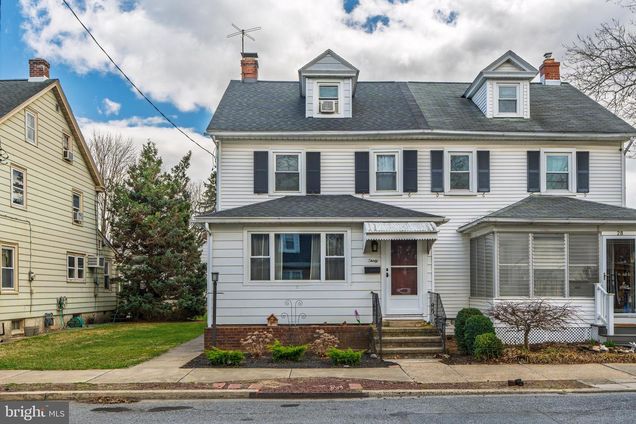 30 E Market Street LITITZ, PA Townhouse Sold - Photo 1 of 34. Opens carousel modal